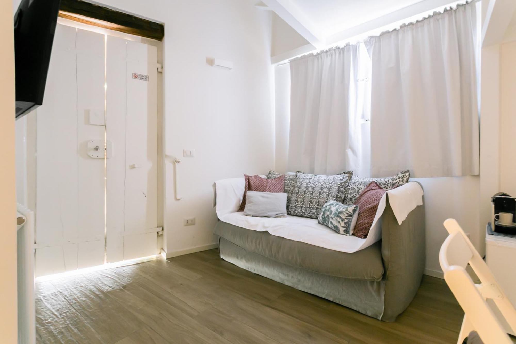 Milano Apartments Vigevano 41 Exterior photo